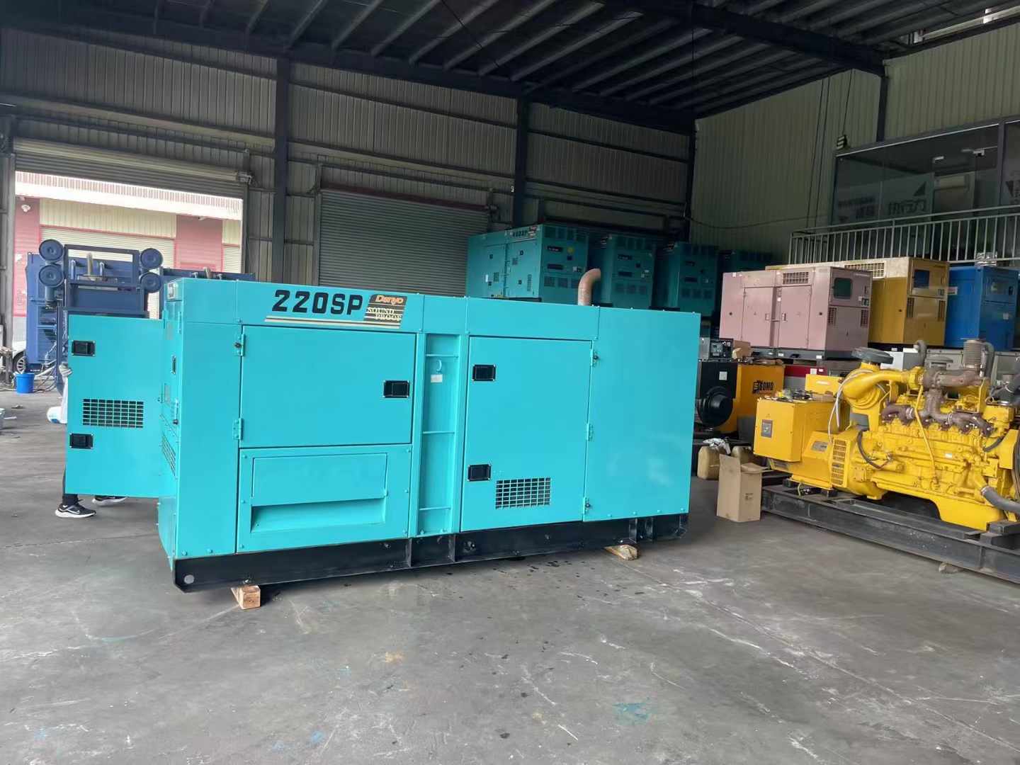沁源800kW 柴油发电机的输出电流波动范围是多少？